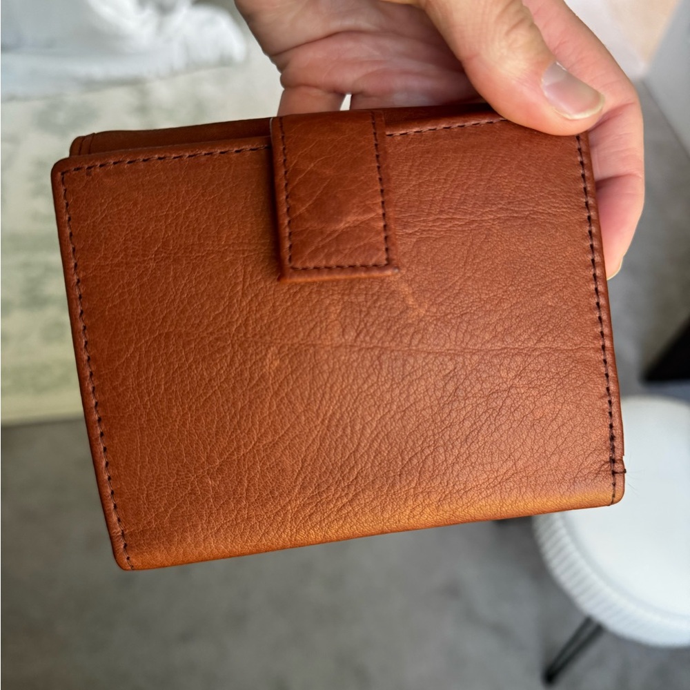 American Leather Co. Leather Wallet - Cognac Brown - Picture 4 of 6